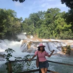 Meet your Posher, Fernanda